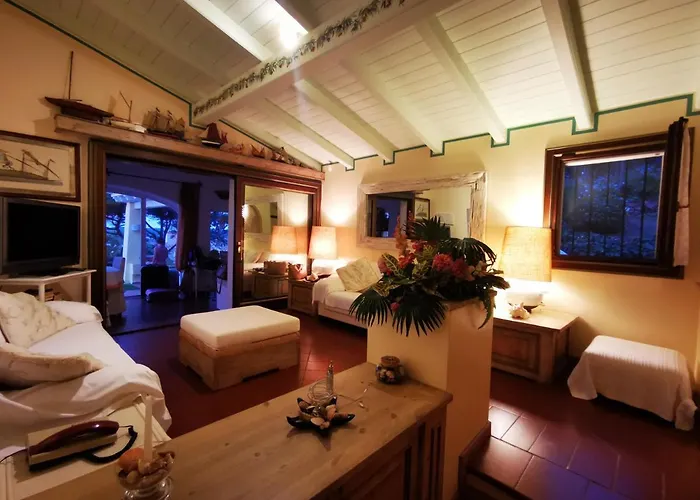 Tea Costa Smeralda - * פורטו צ'רבו